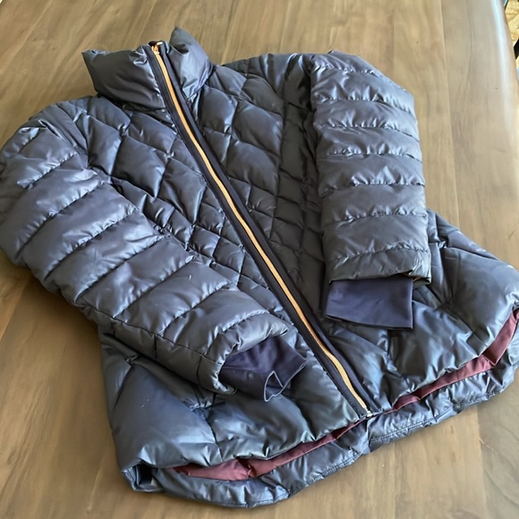 Athleta Quilted Diamond Navy Down Puffer size Small - Picture 5 of 12